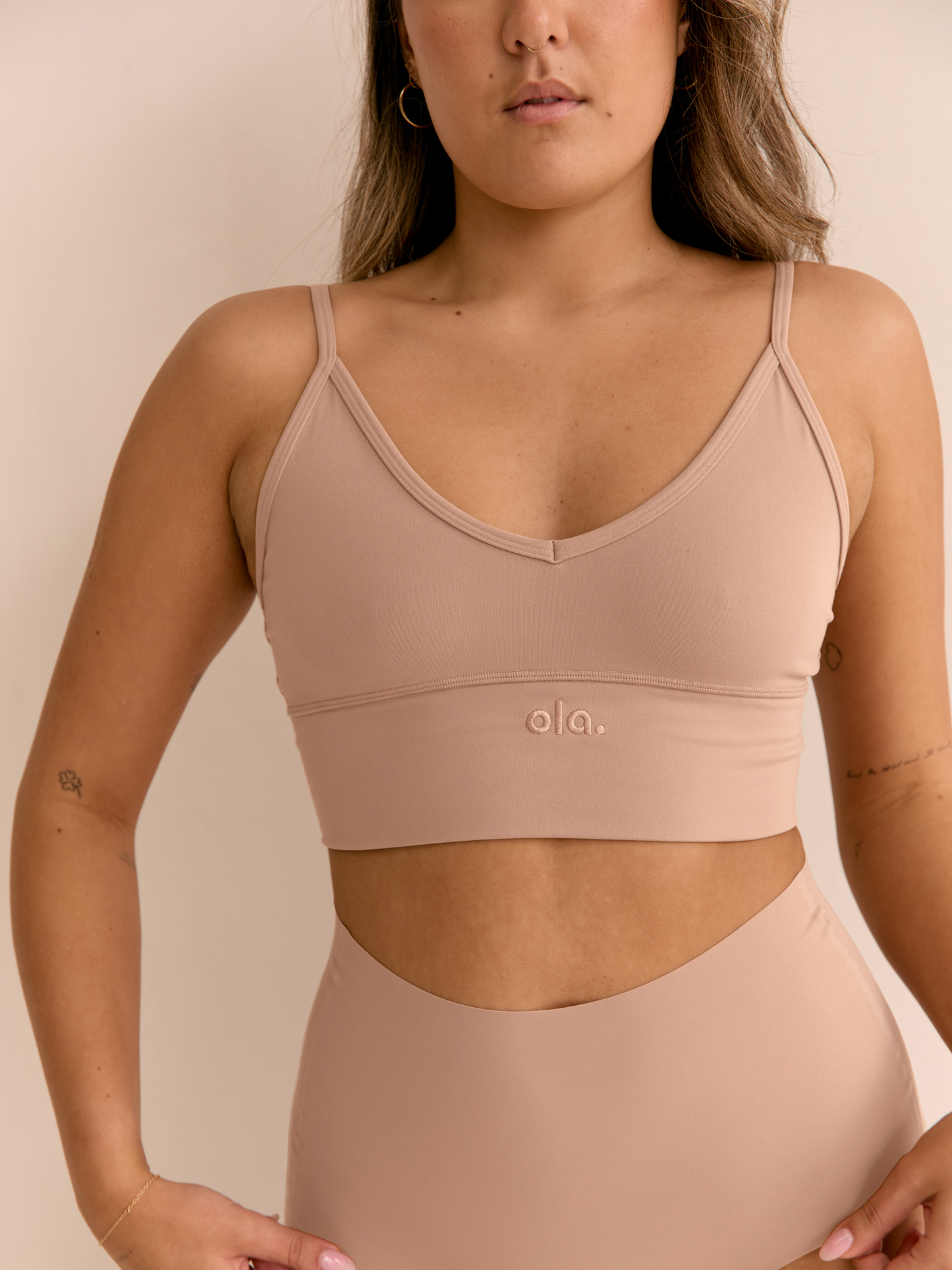V Crop V2 – Cream Tan