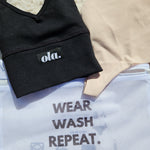Ola wash bag laid flat