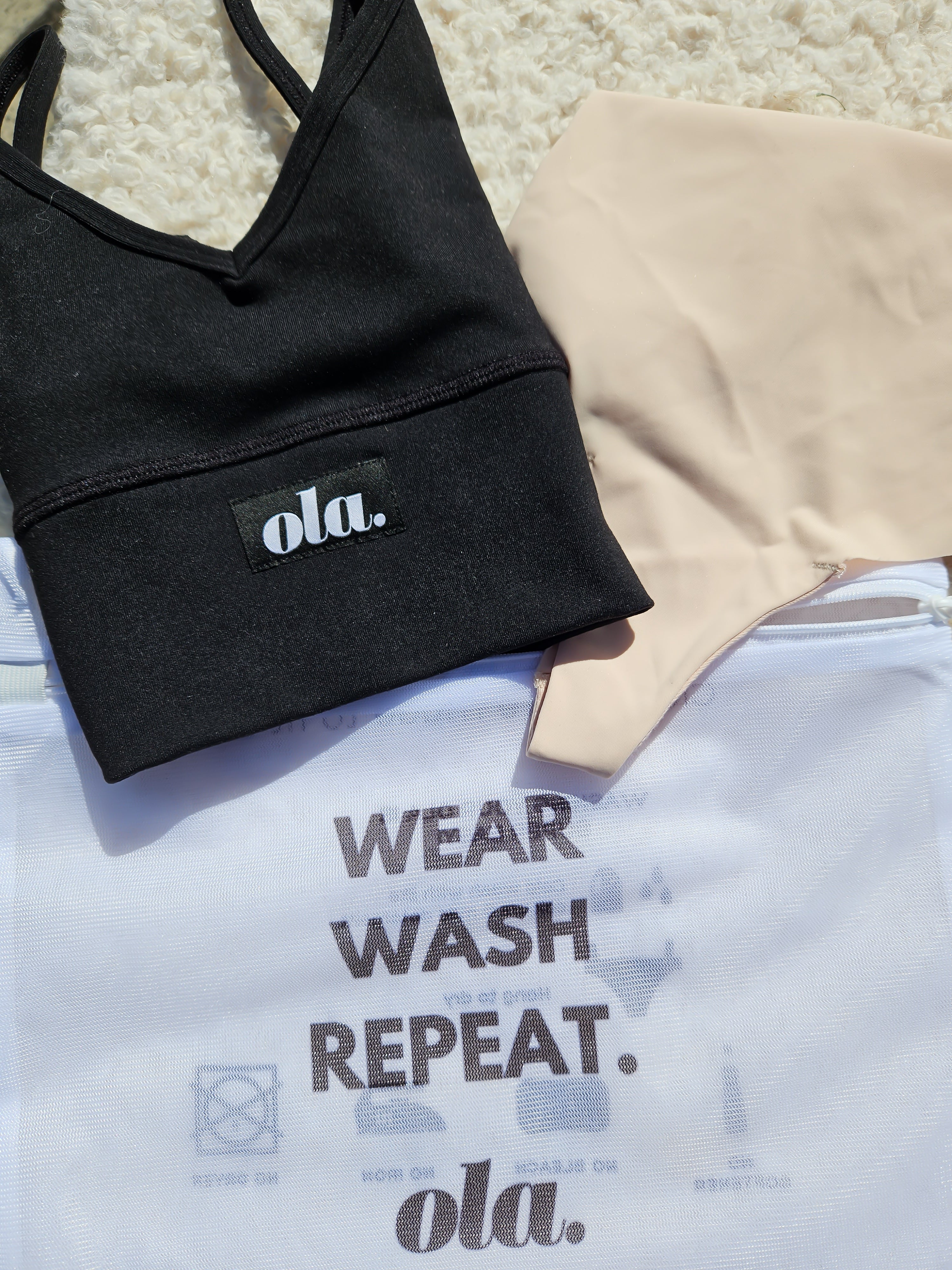 Ola wash bag laid flat
