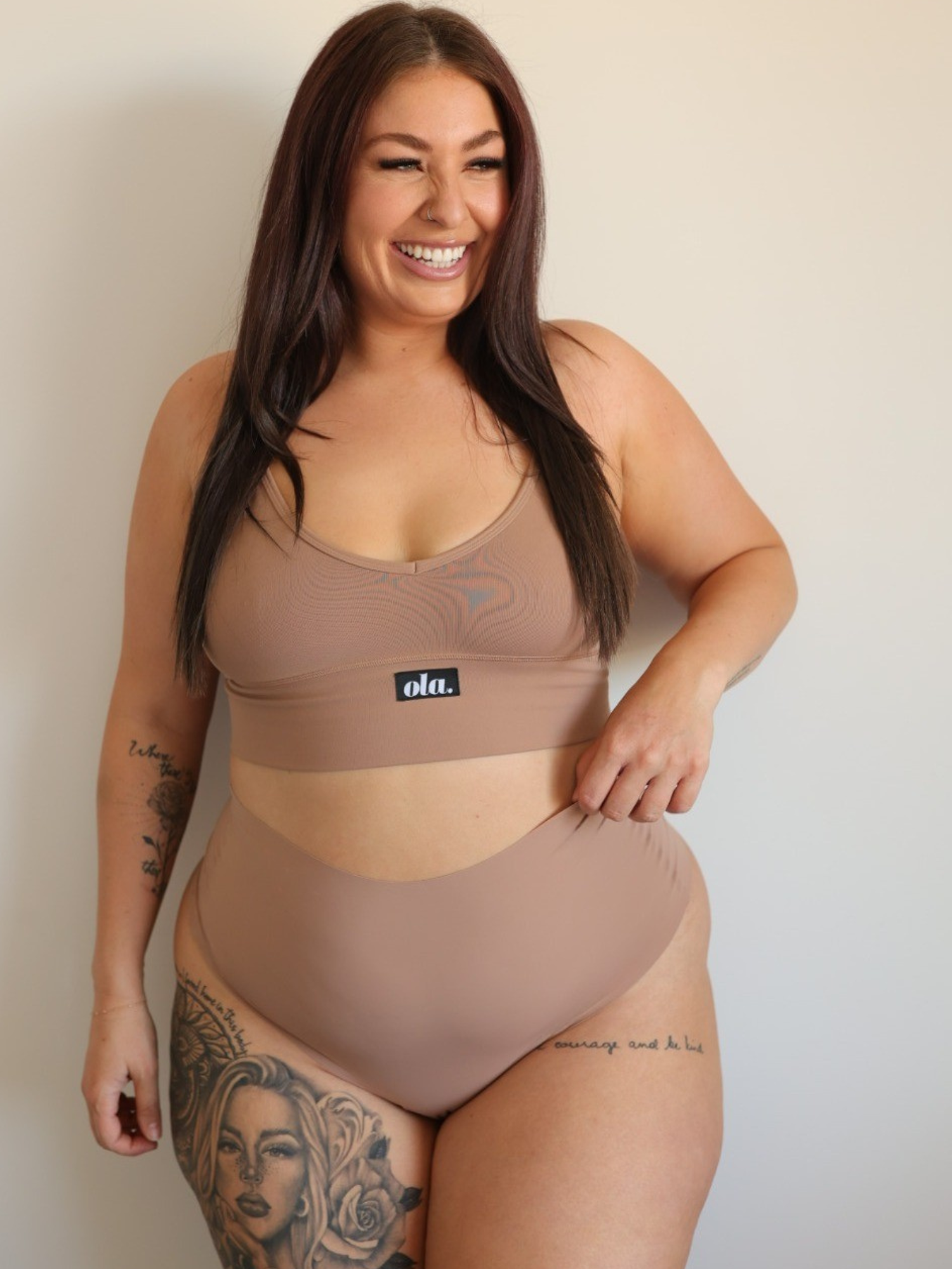 Macchiato High Rise Thong model three-quarter view