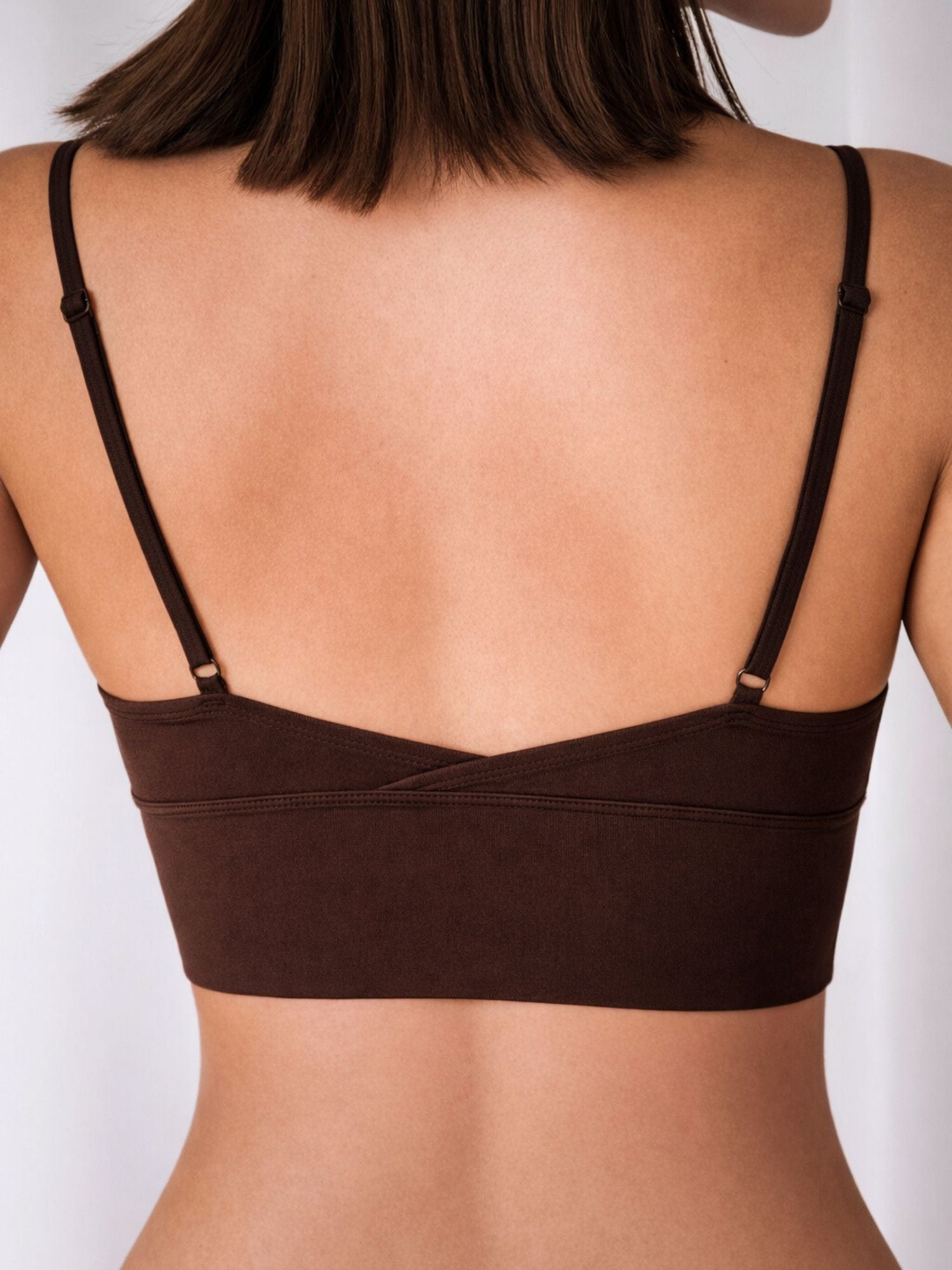 Hot Fudge Grace Crop model back view