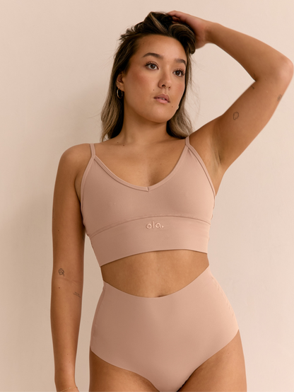 V Crop V2 – Cream Tan