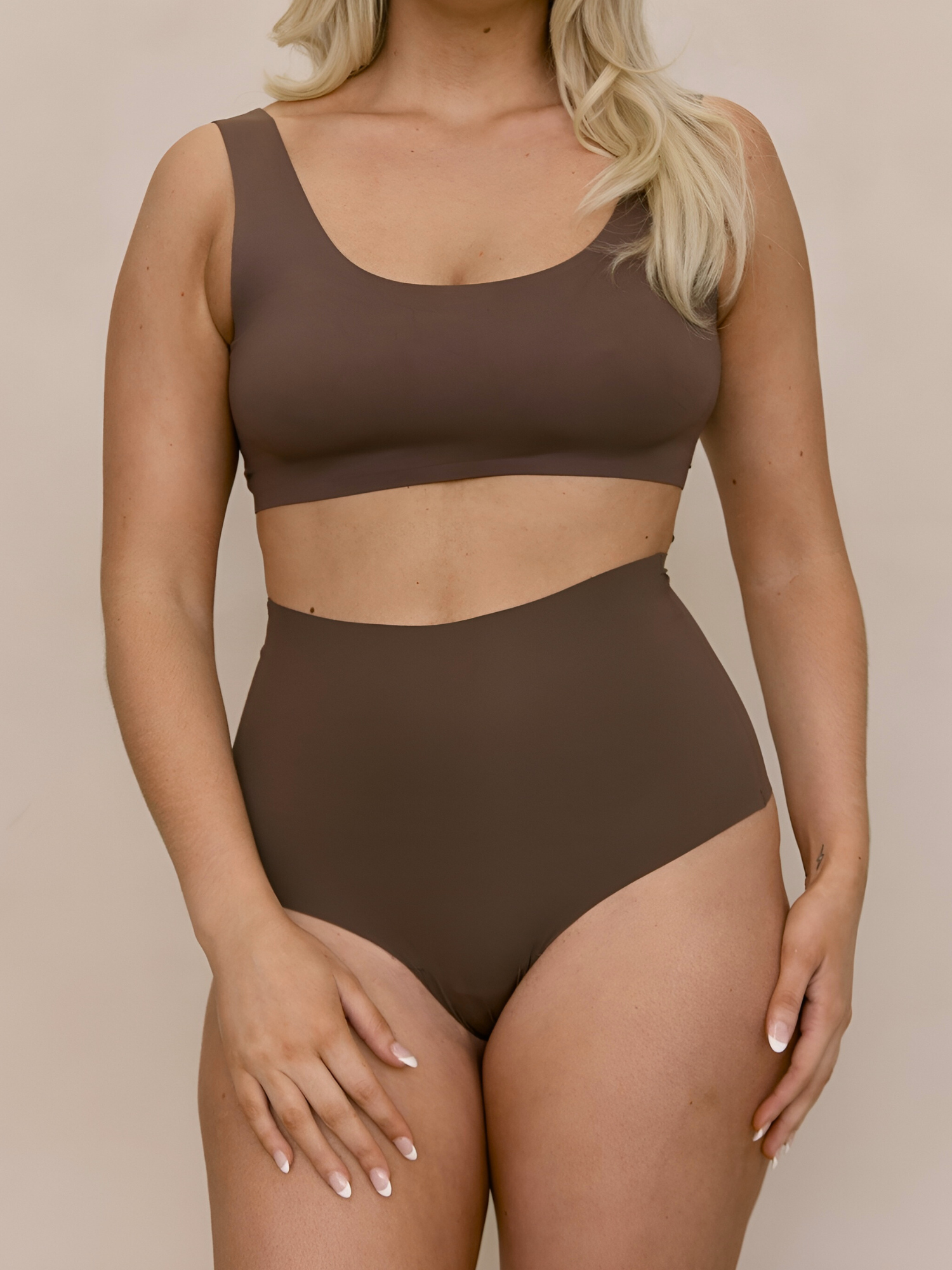 Hot Fudge High Rise Thong lifestyle detail shot