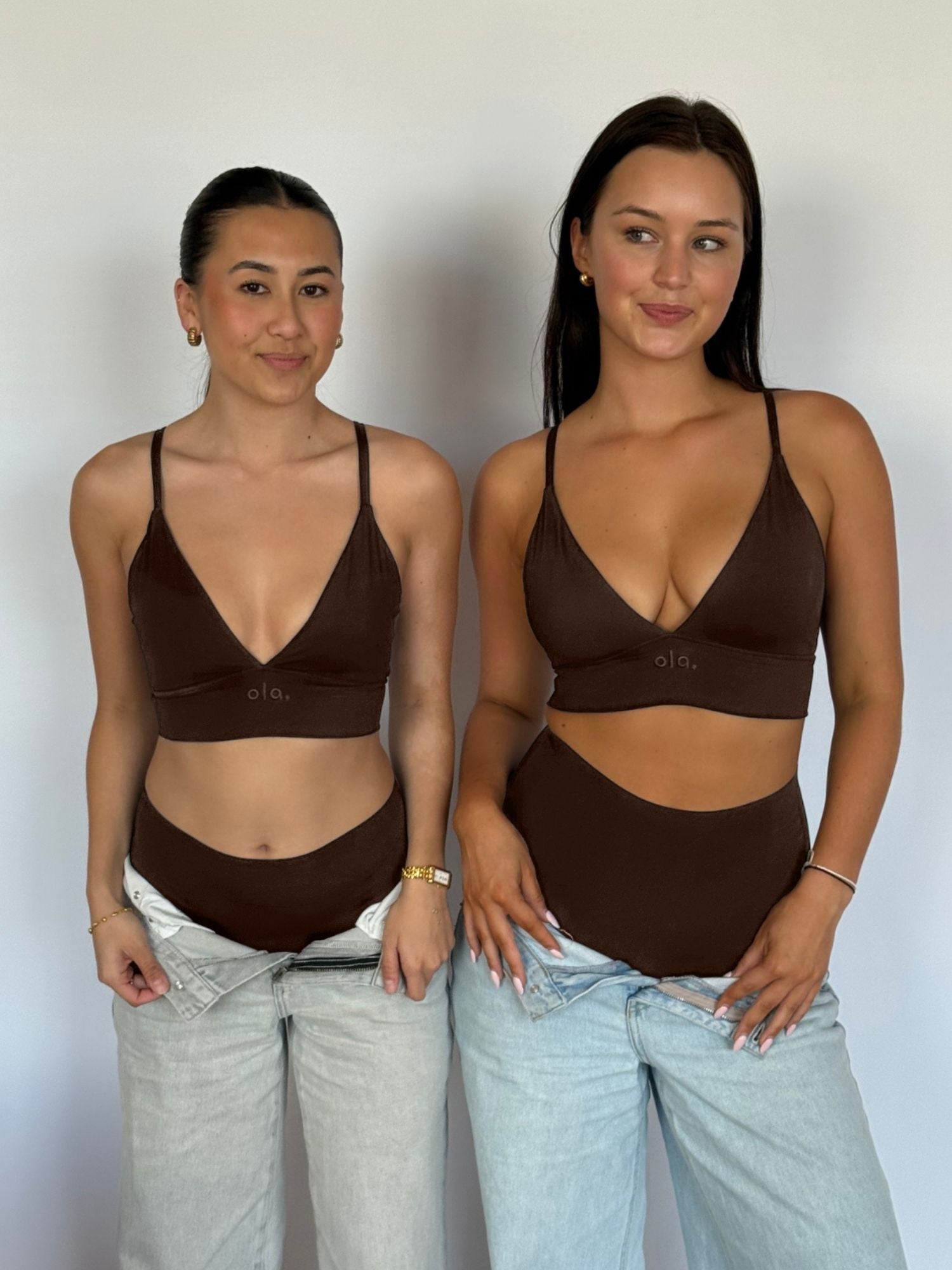 Hot Fudge Plunge Crop model three-quarter view
