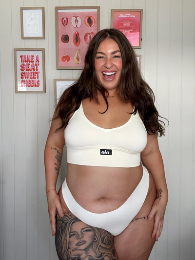 V Crop Bralette – Butter