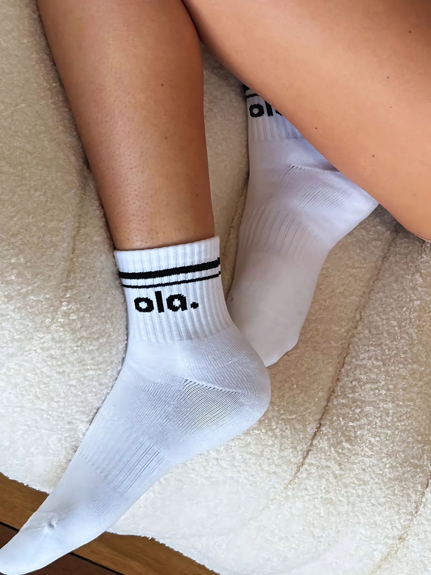 Essential Quarter Crew Socks